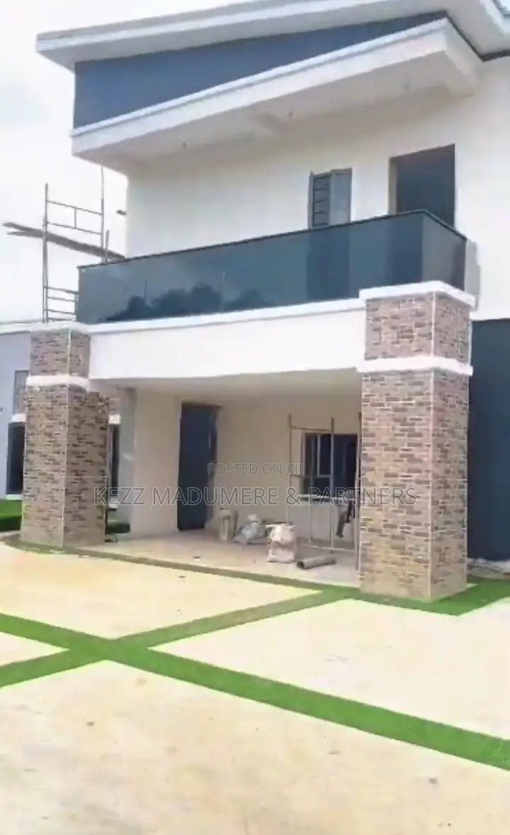 6bdrm Duplex in New Gra , Enugu , for sale
