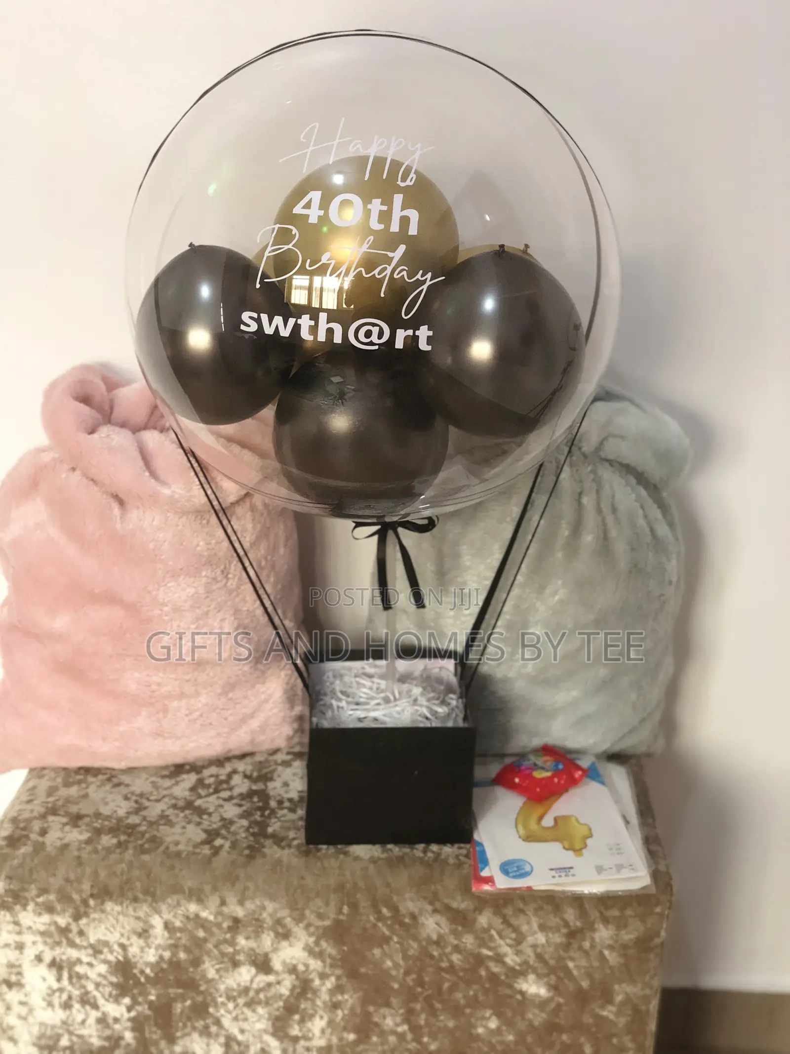 Empty Square Shaped Balloon Gift Box