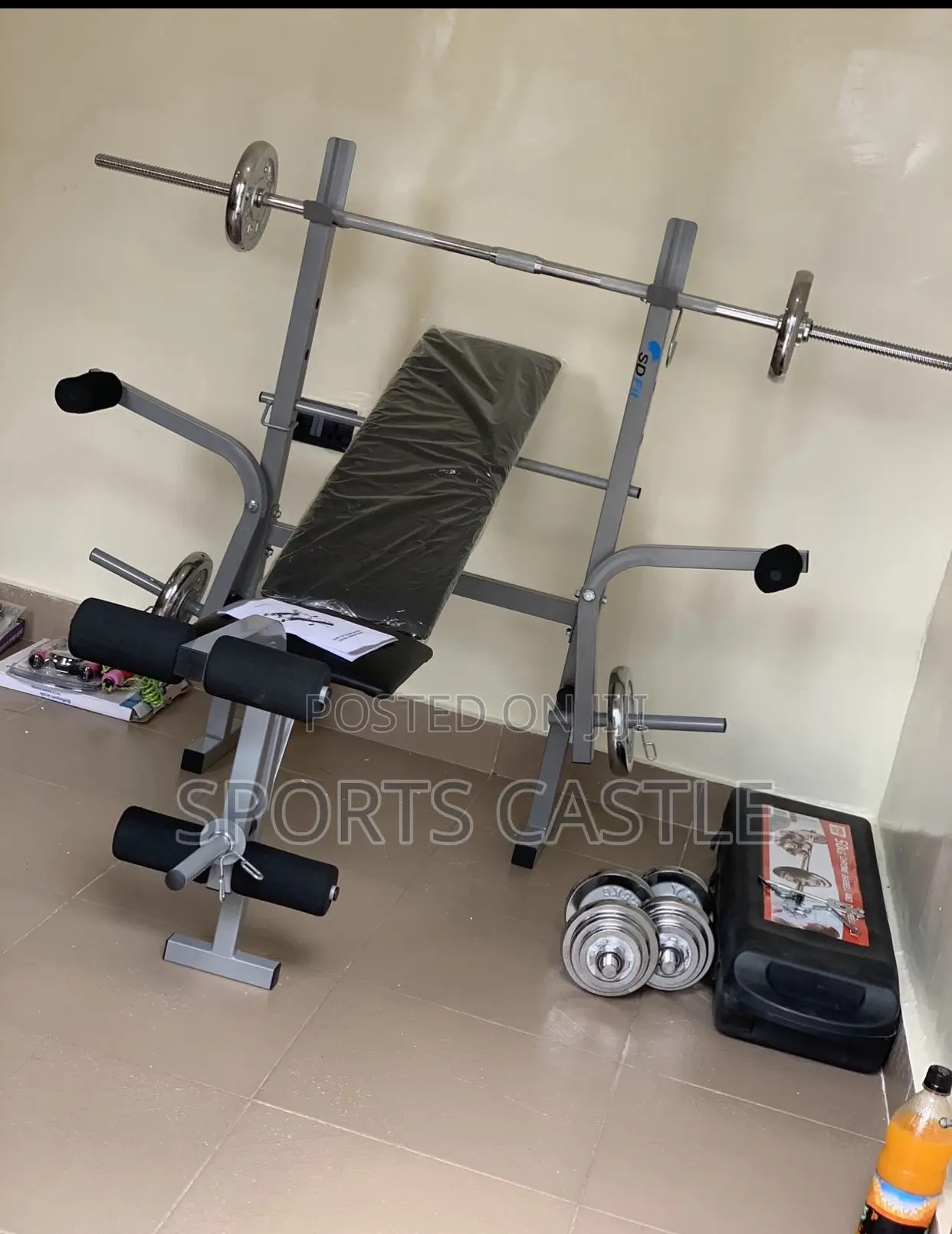 Weight Bench With 50kg Dumbbell