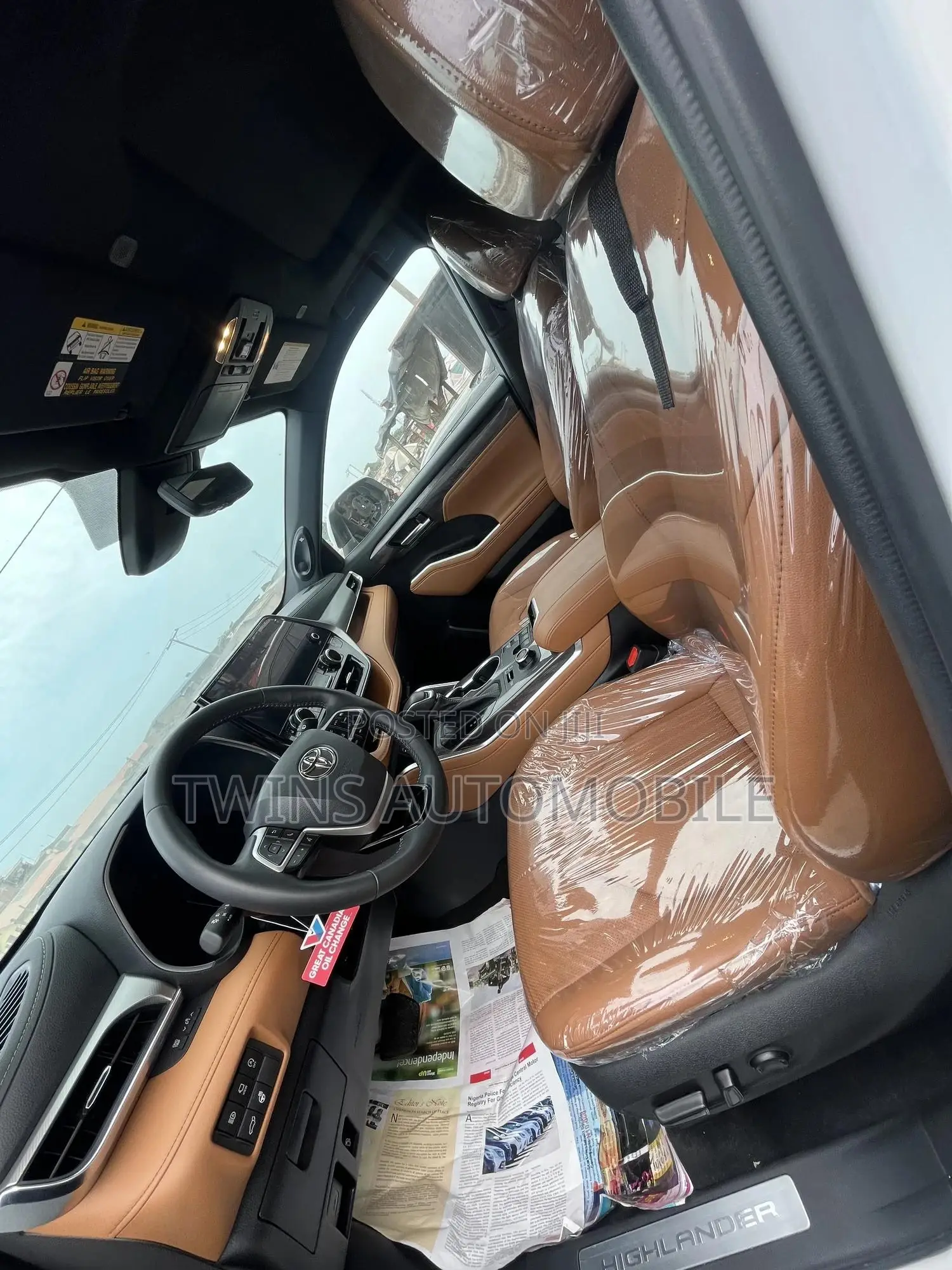 Toyota Highlander Platinum AWD 2023 White