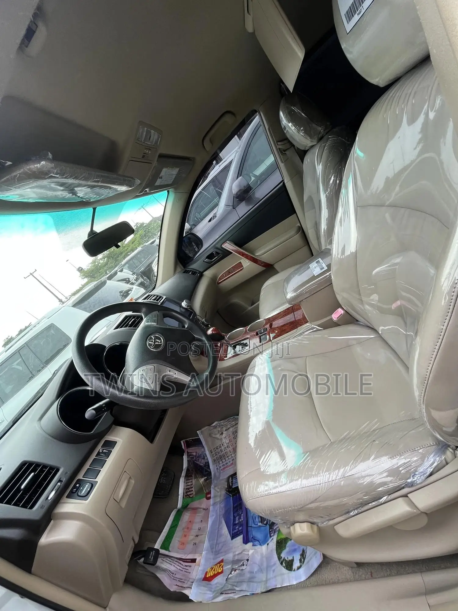 Toyota Highlander Limited 2010 White