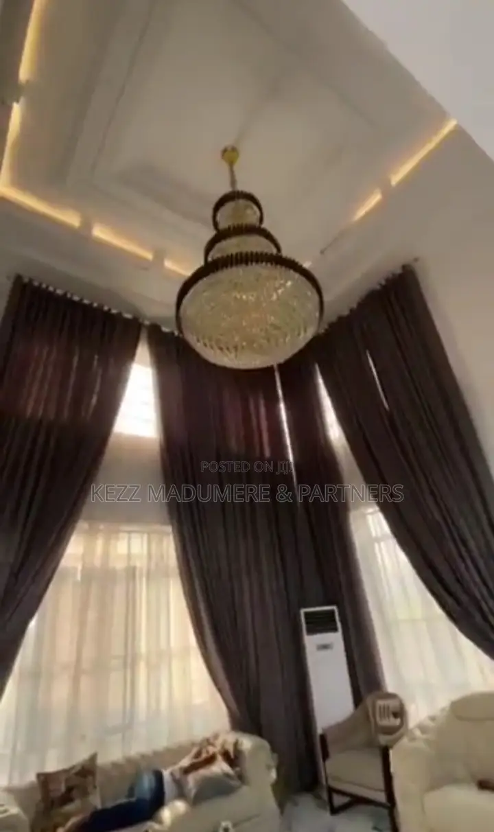Furnished 6bdrm Duplex in Golf Estate Annex , for sale