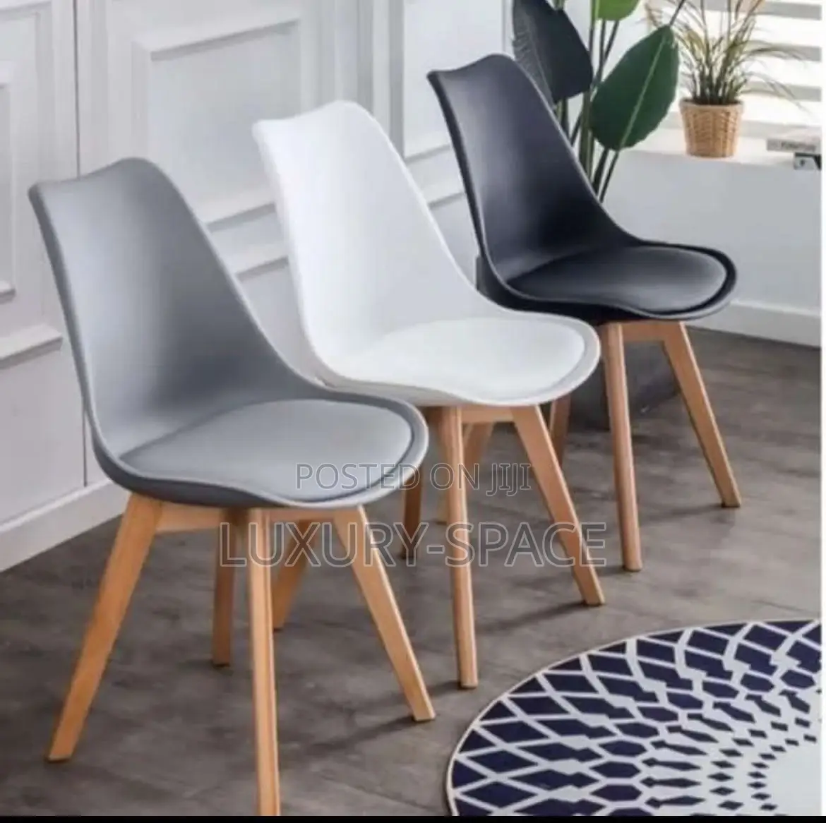 Wooden Restaurant Chair(Padded)
