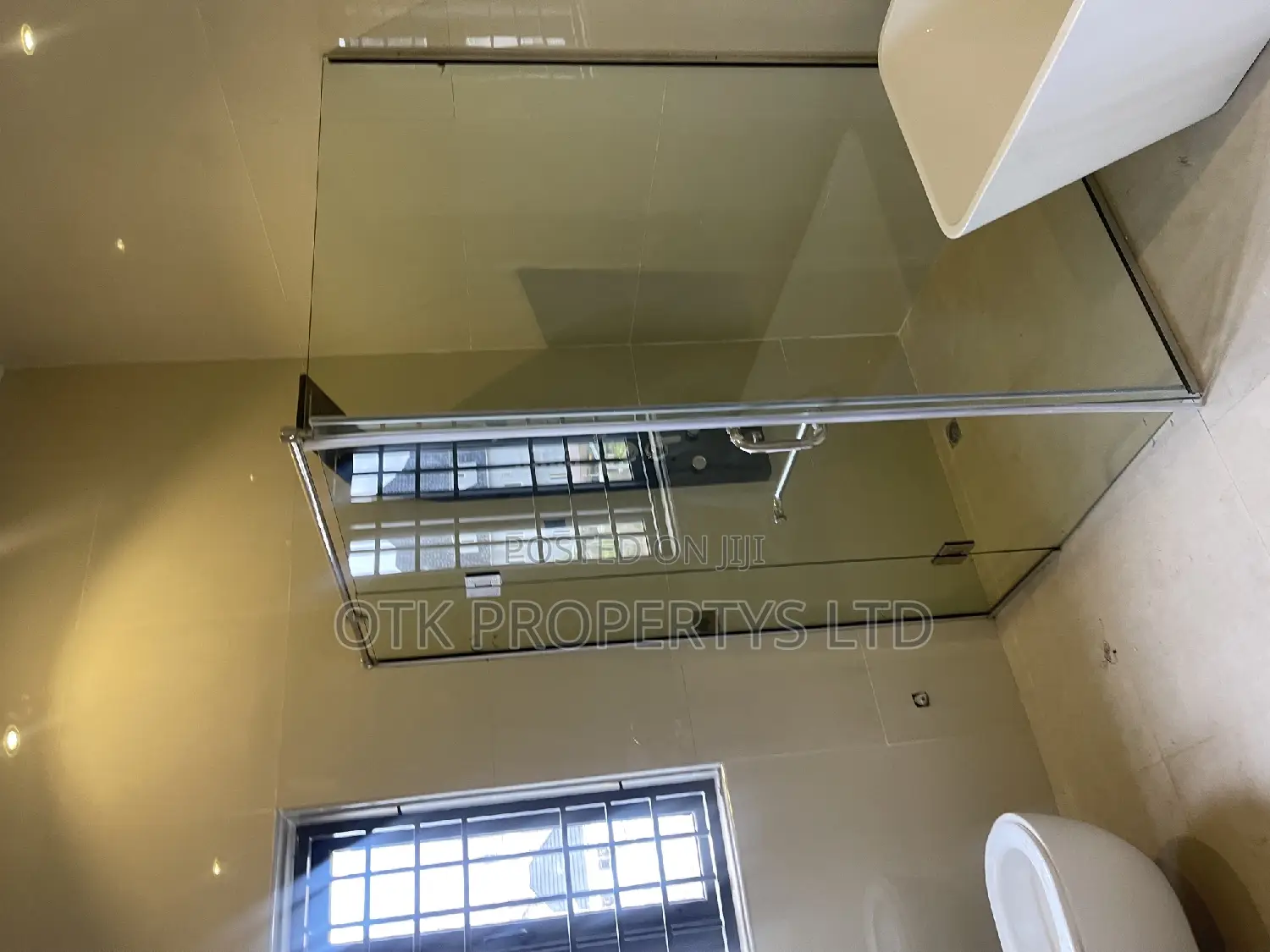 7bdrm Duplex in Efab Metropolis, Gwarinpa for sale