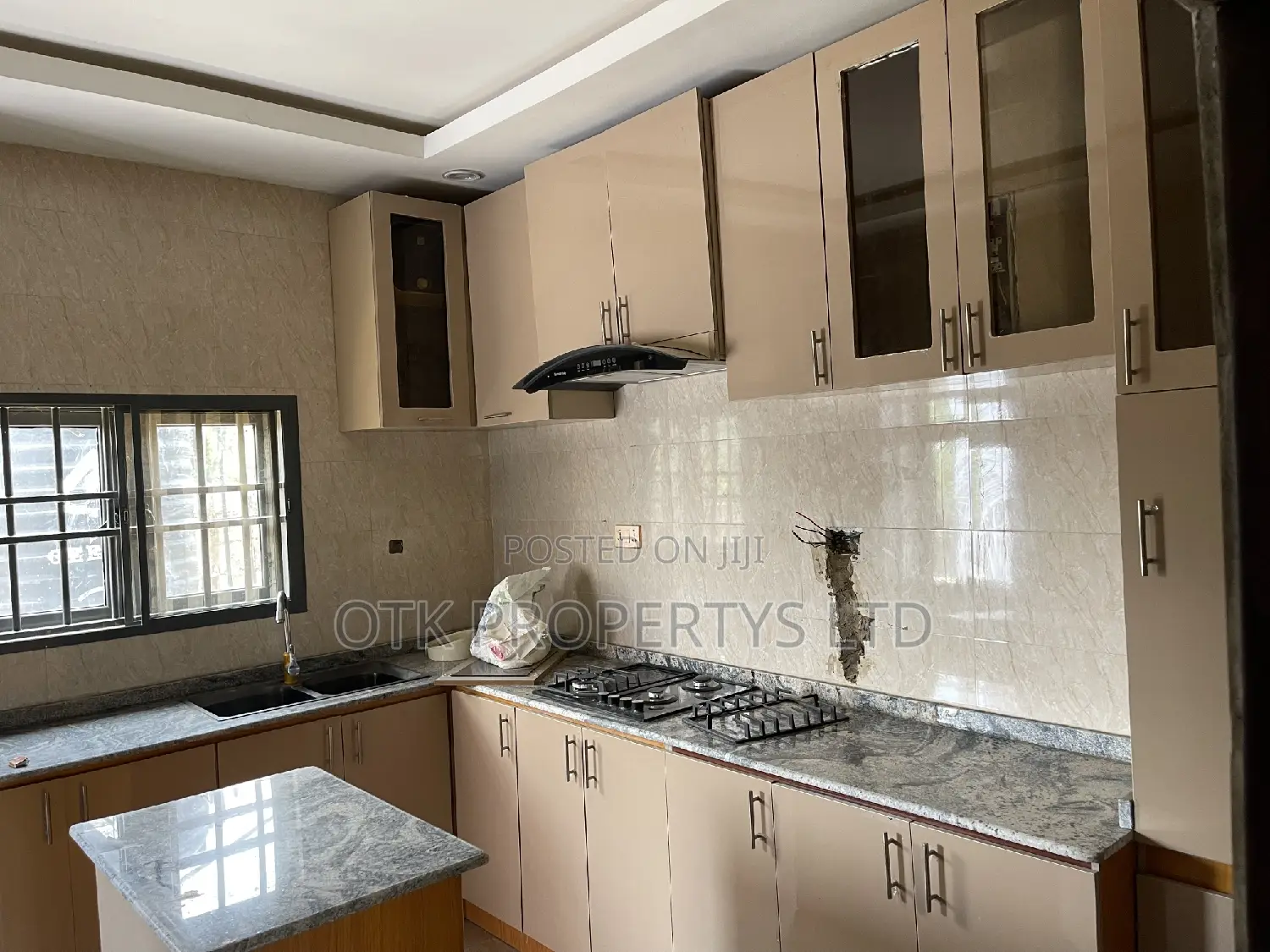 4bdrm Duplex in Aso Garden Estate,, Gwarinpa for sale