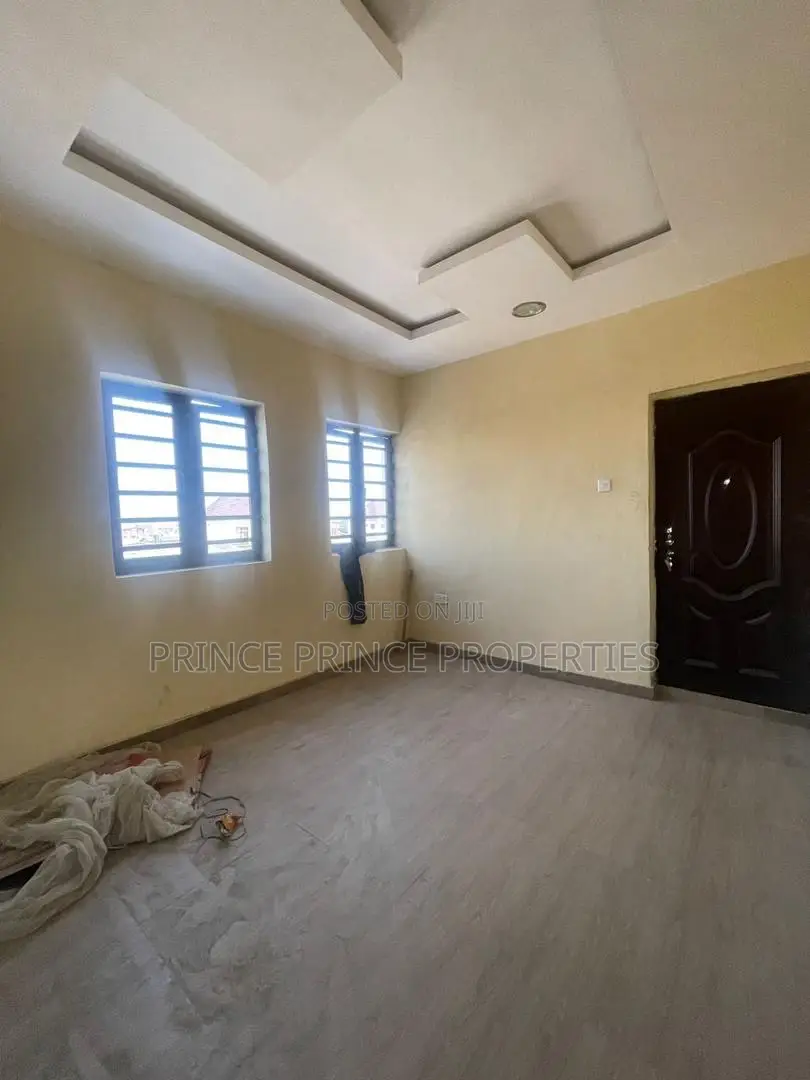Furnished 2bdrm Block of Flats in Surulere for rent