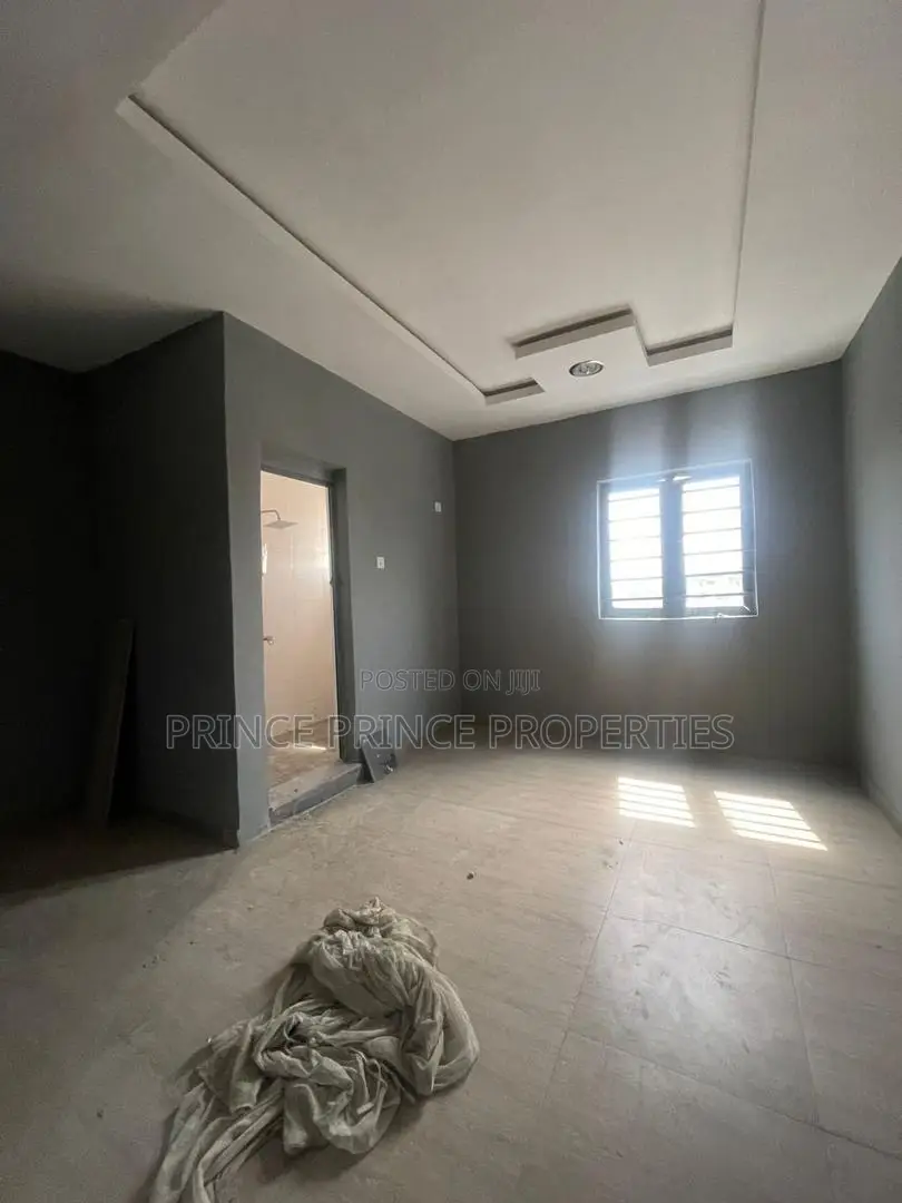 Furnished 2bdrm Block of Flats in Surulere for rent