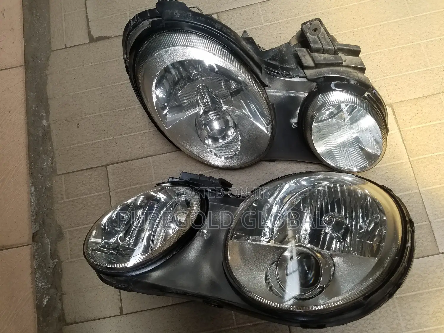 Kia Opirus Headlamps