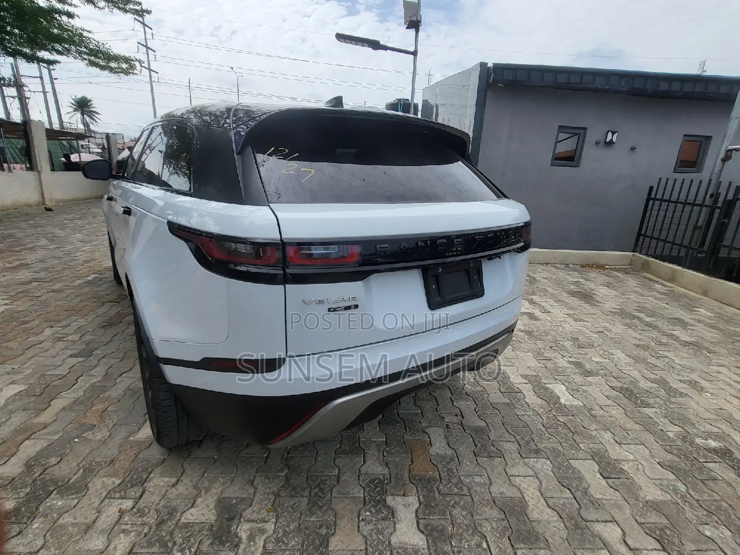 Land Rover Range Rover Velar P380 SE R-Dynamic 4x4 2018 Black