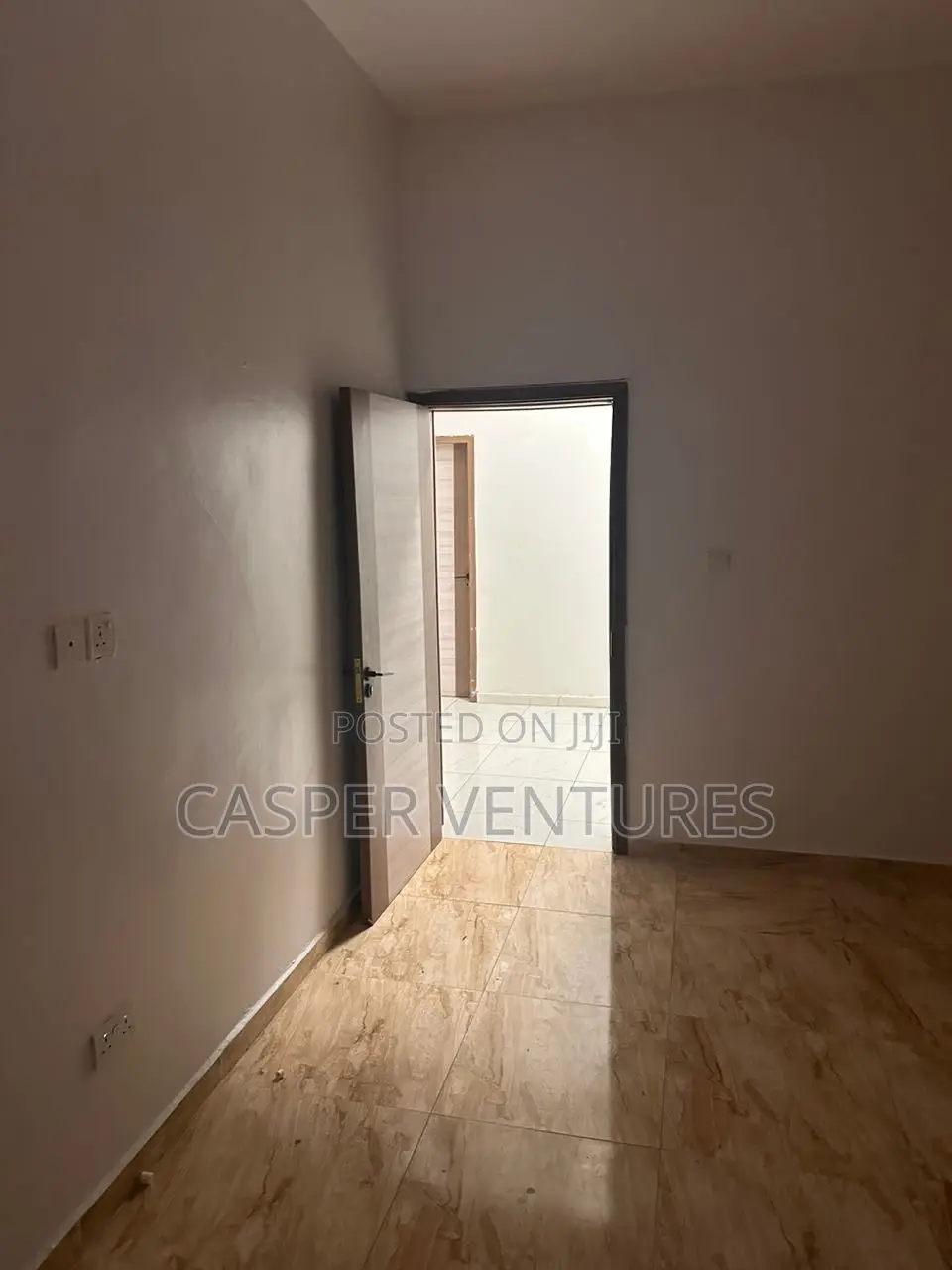 1bdrm Shared Apartment in Van Daniels, Lekki Phase 2 for rent