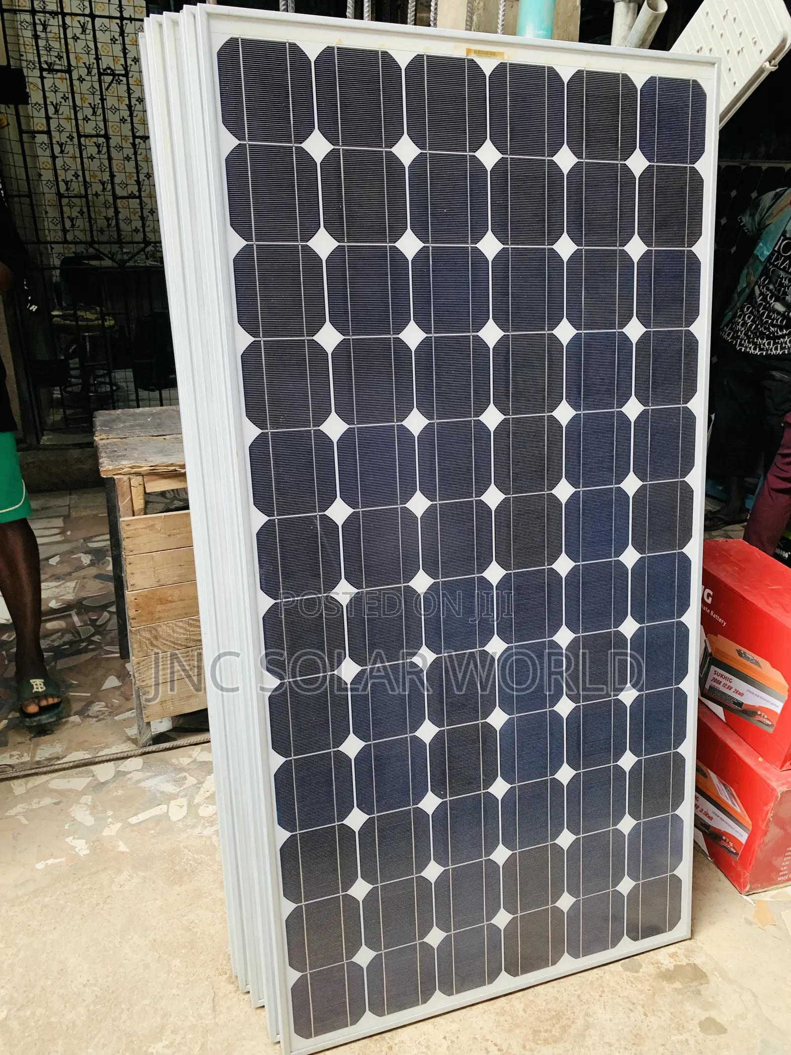 300w Solar Panels Canadians Mono 72cell