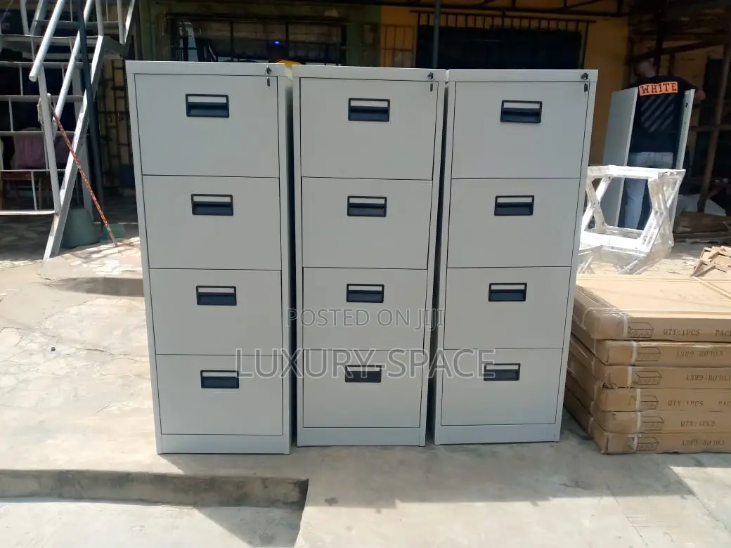 Metal Filing Cabinet (4 Drawers)
