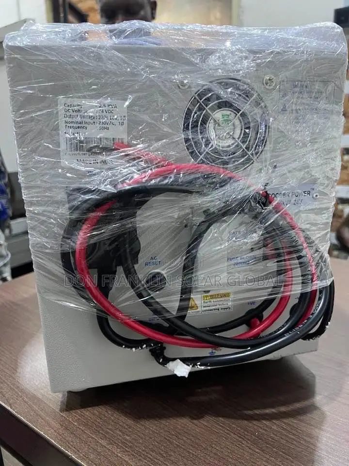 2.5kva/24v Soccer Pure Sine Wave Solar Inverter