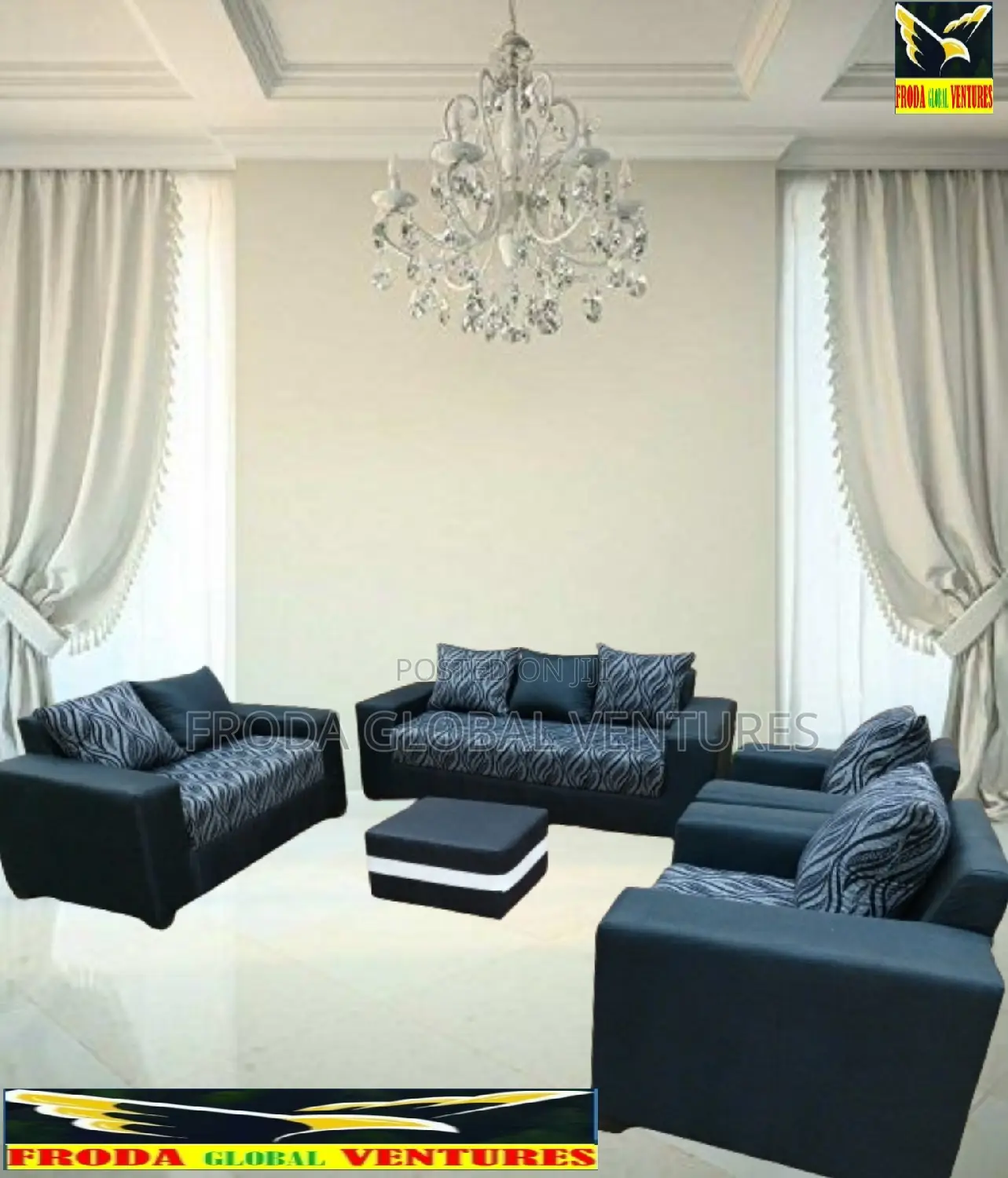 Set of 7 Seaters Sofa Chairs With Pillows and Table. Pblfl09