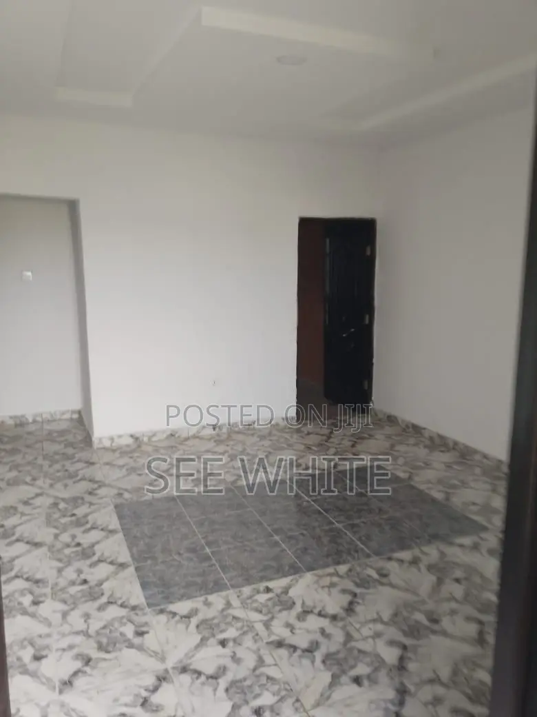 Furnished 2bdrm Room & Parlour in Diamond Estate, Satellite Town