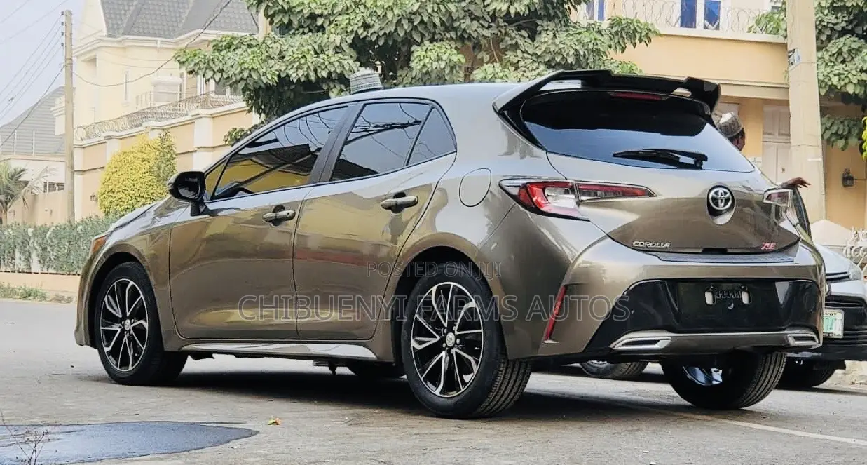 Toyota Corolla 2019 Brown