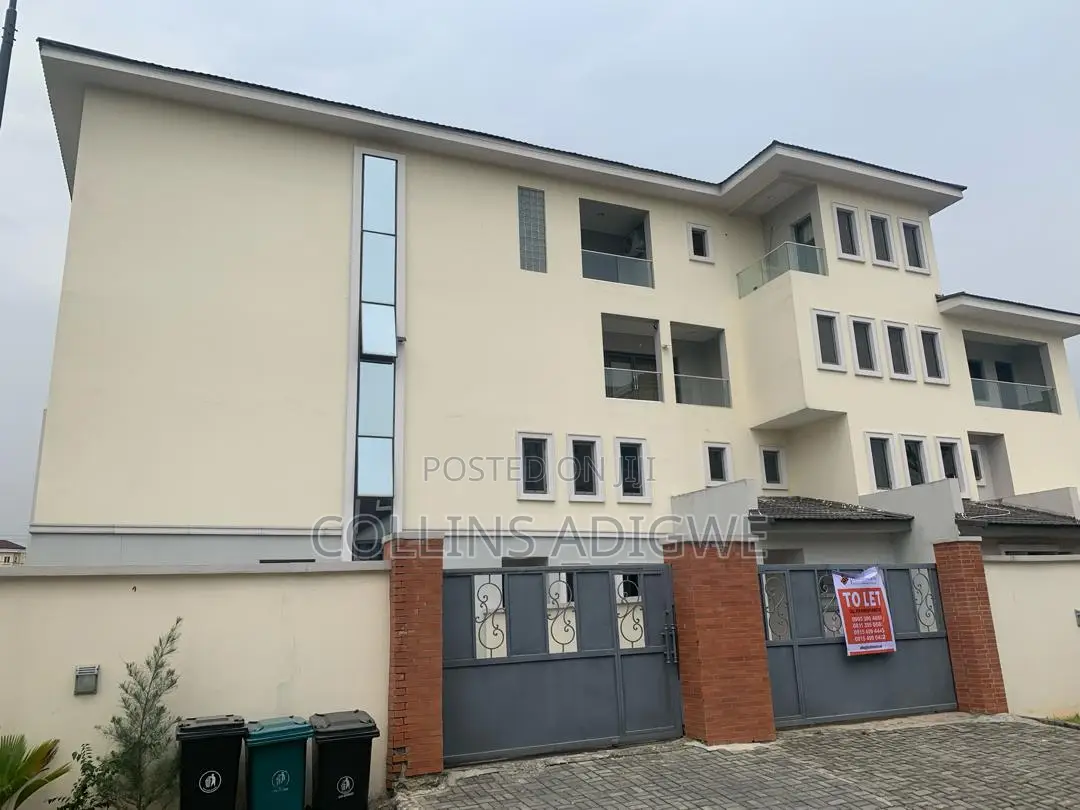 3bdrm Apartment in Abacha Estate Ikoyi for rent