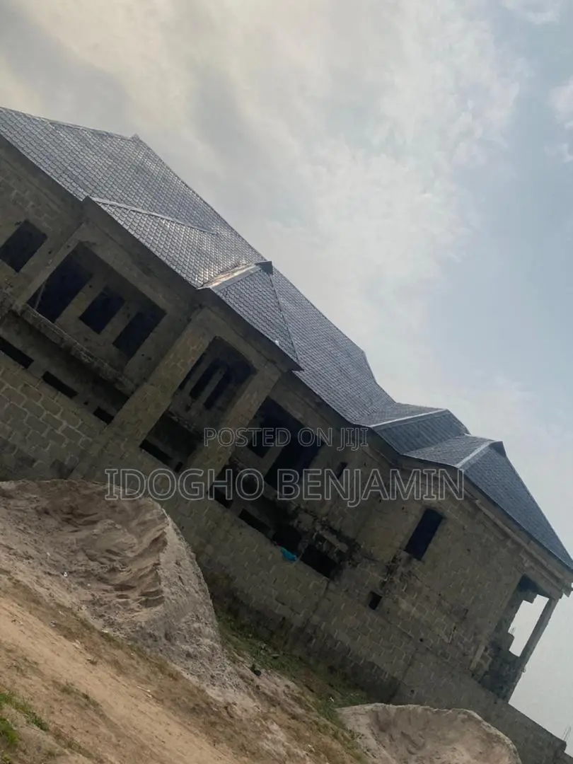 Professional Carpenter Work,Roofing, Decking and Parapet.