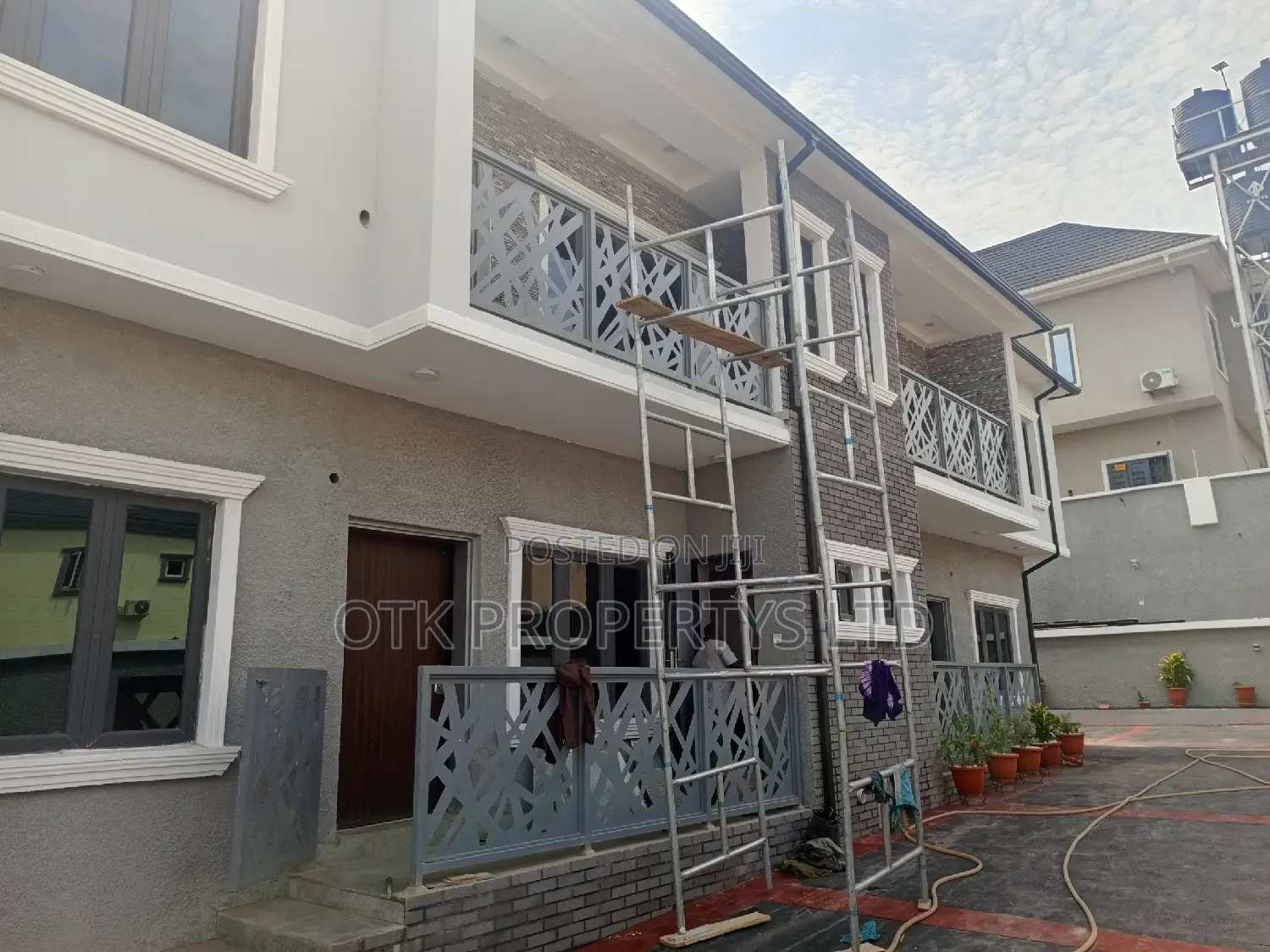 4bdrm Duplex in Fo1, Kubwa for rent