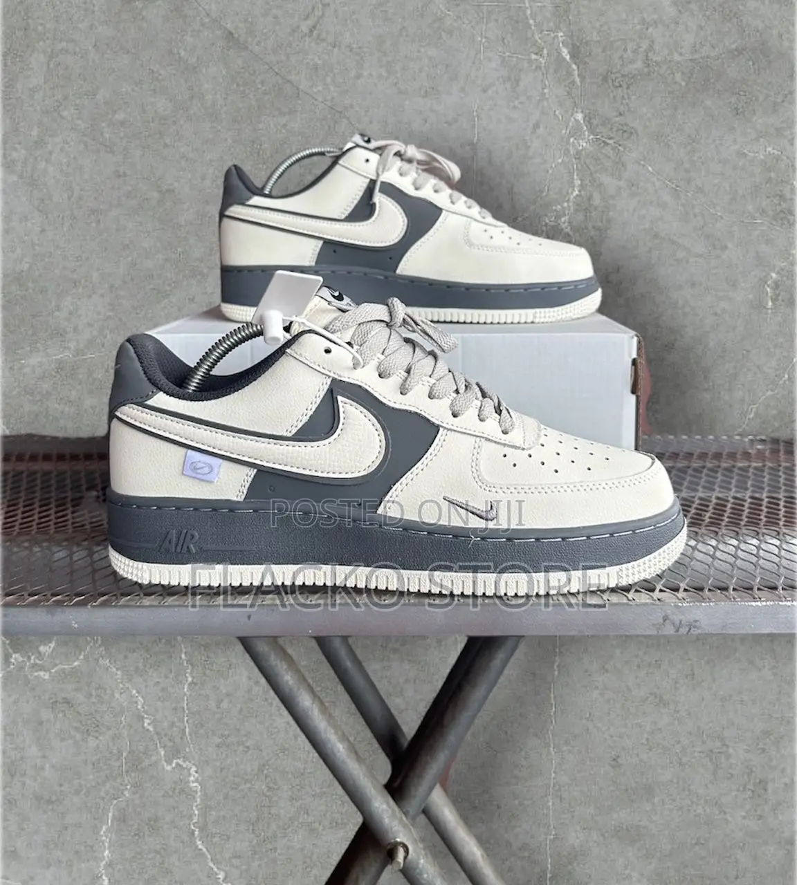 Original Air Force 1 Low Grey Sneakers
