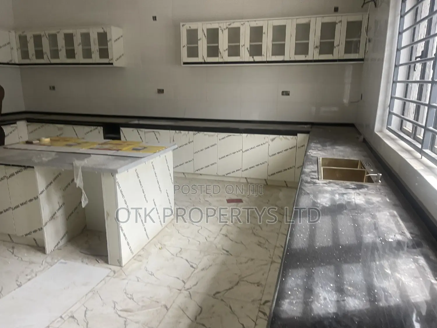3bdrm Block of Flats in Efab Metropolis, Gwarinpa for rent
