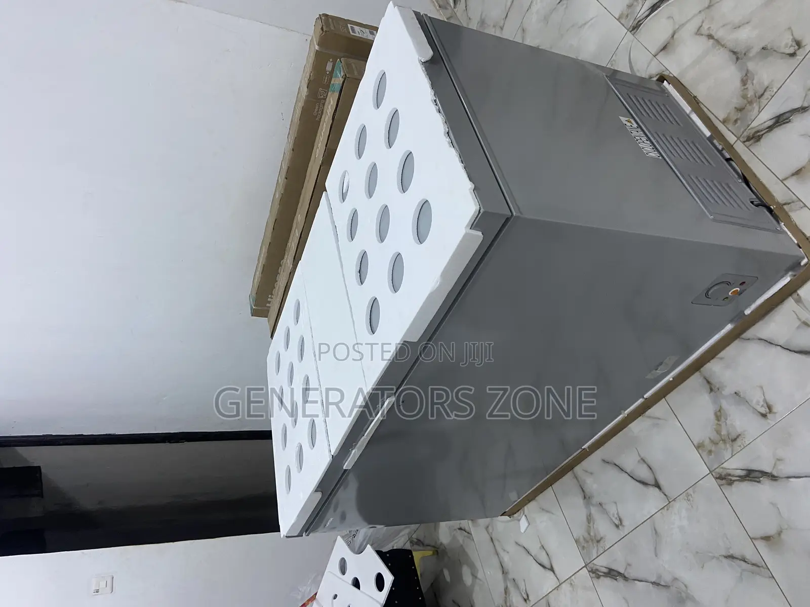 Low Noise 420ltr Hisense Freezer