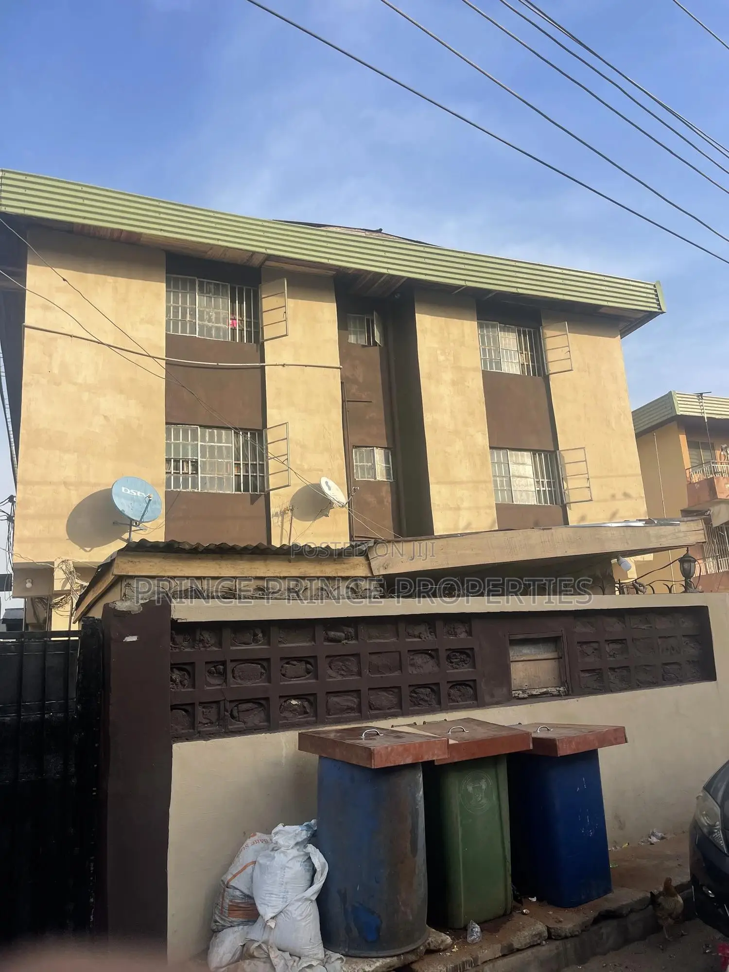 3bdrm Block of Flats in Surulere for sale