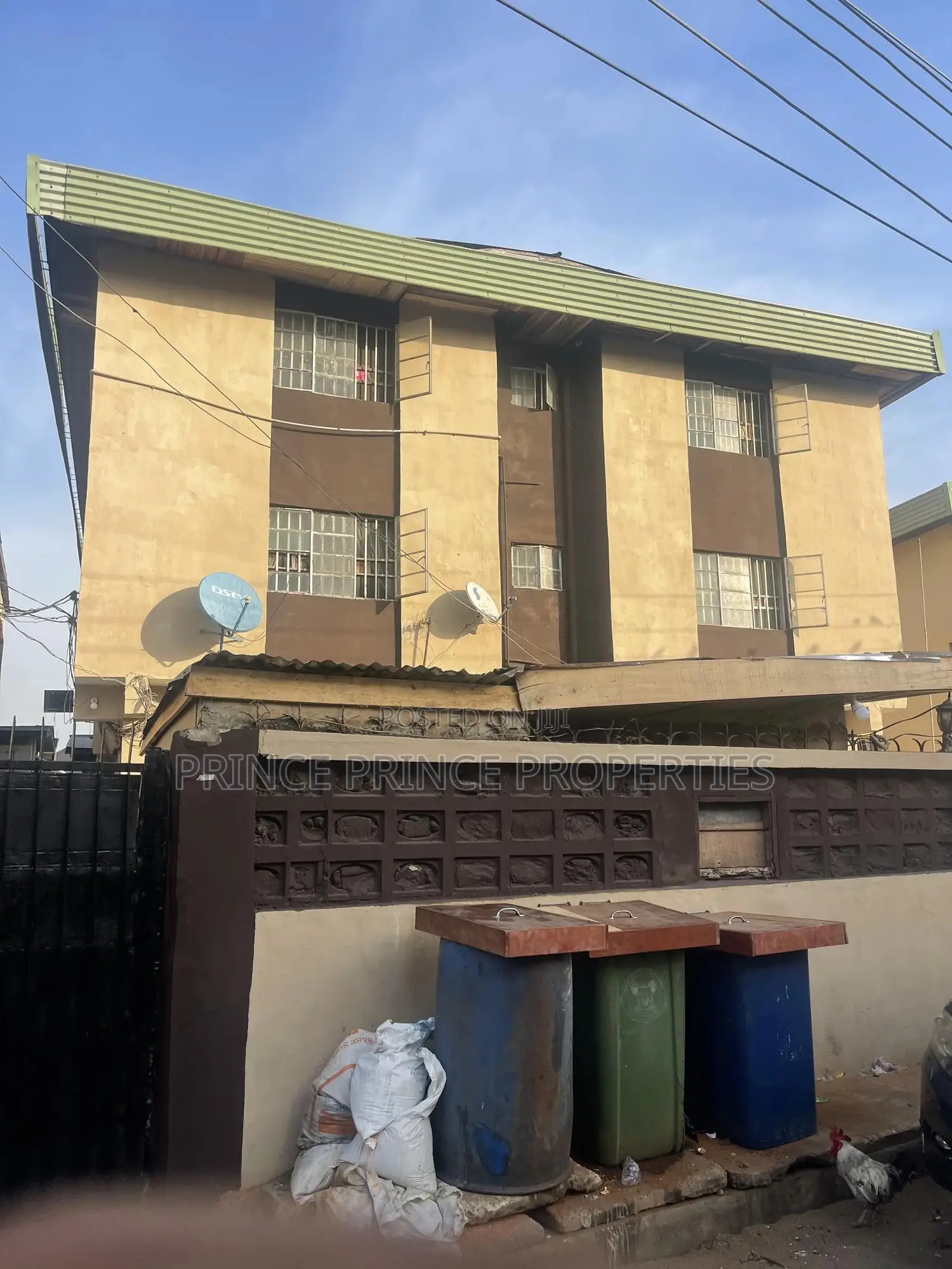3bdrm Block of Flats in Surulere for sale