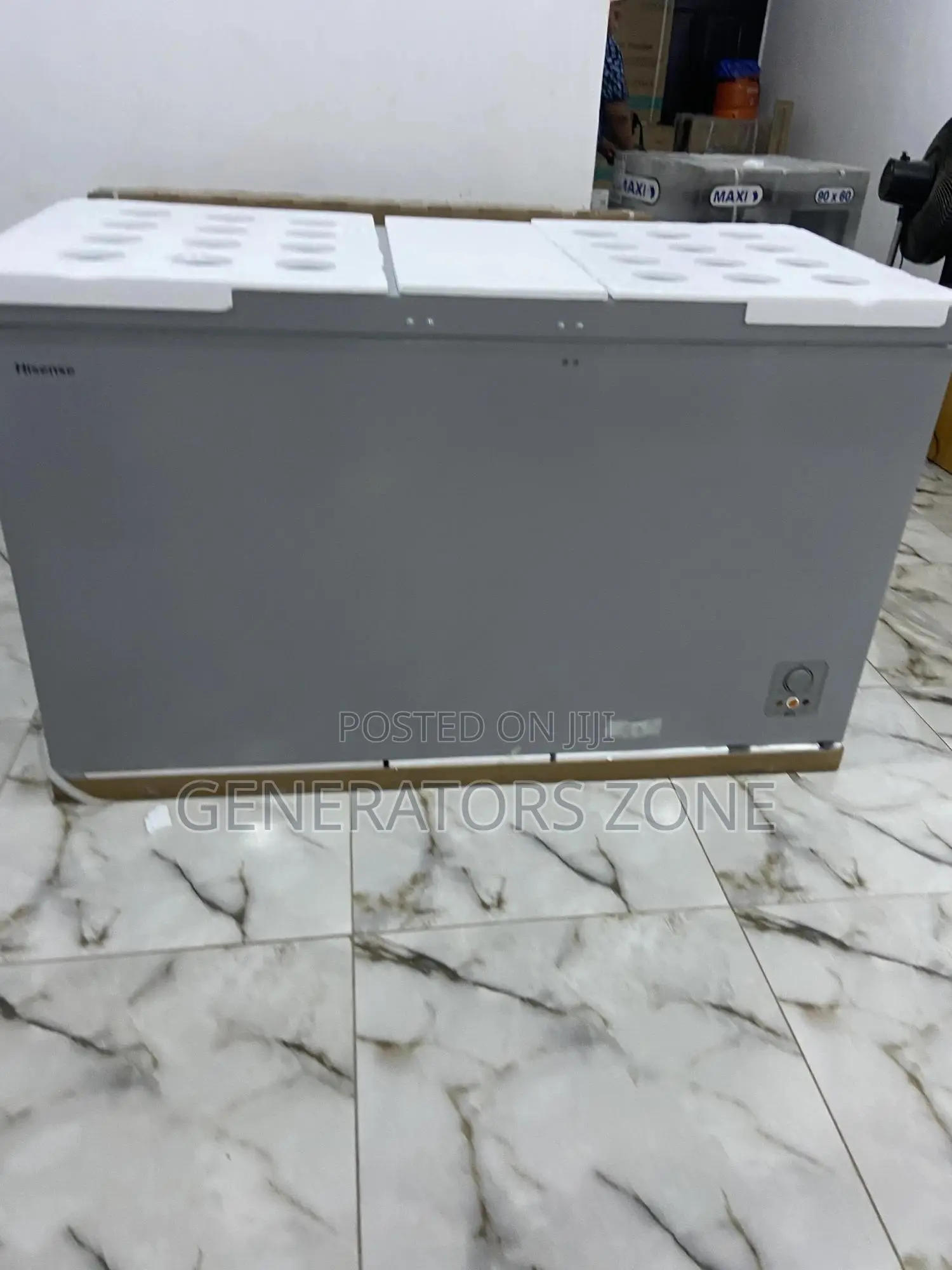 New in Hisense 420L Chest Freezer