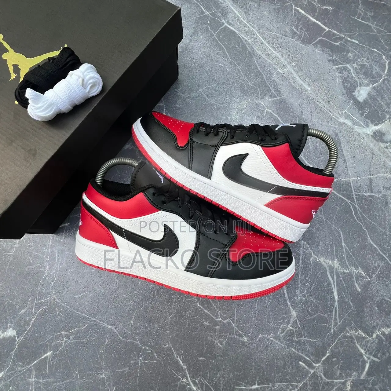 Original Nike Air Jordan 1 Low Bred Toe Sneakers