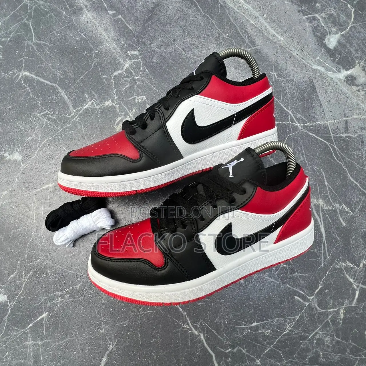 Original Nike Air Jordan 1 Low Bred Toe Sneakers