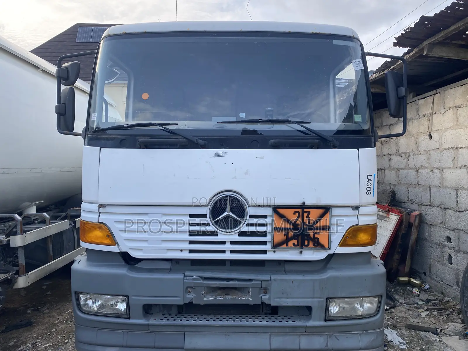 Mercedes Benz Lg(Gas) Truck