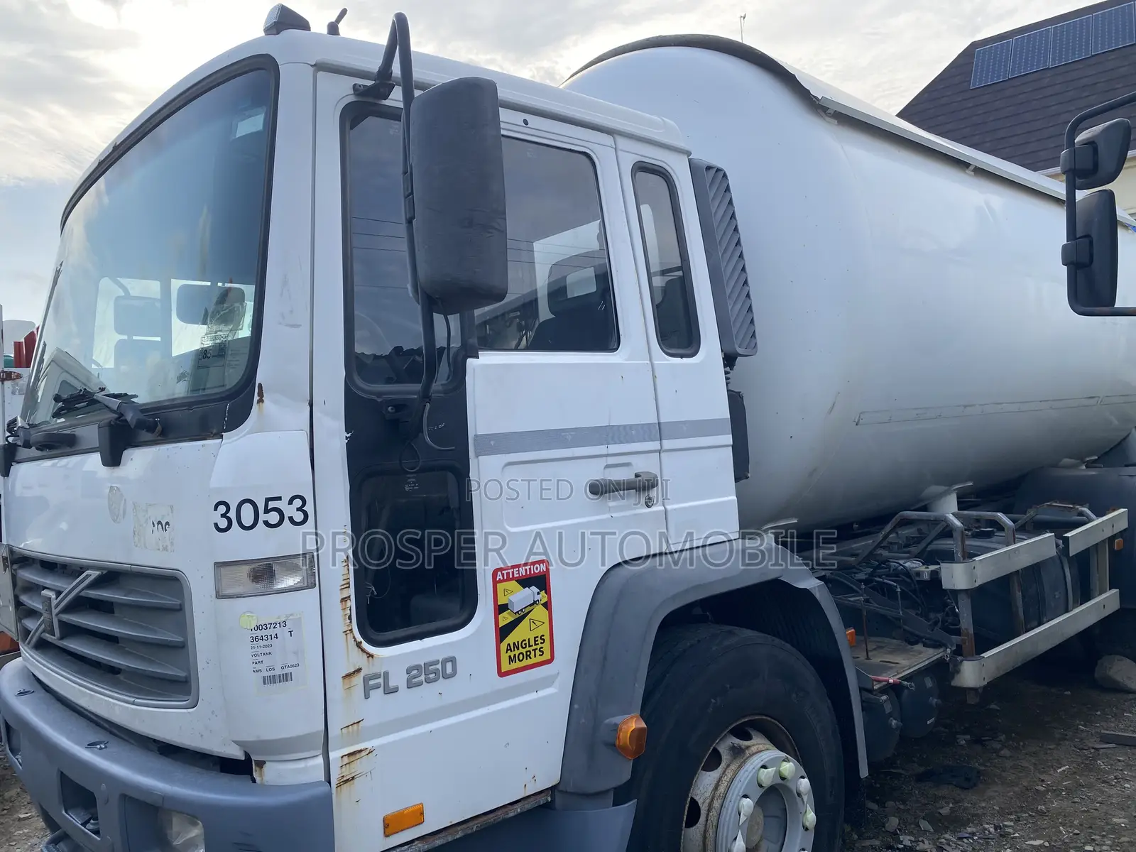 Volvo Gas Tank Truck