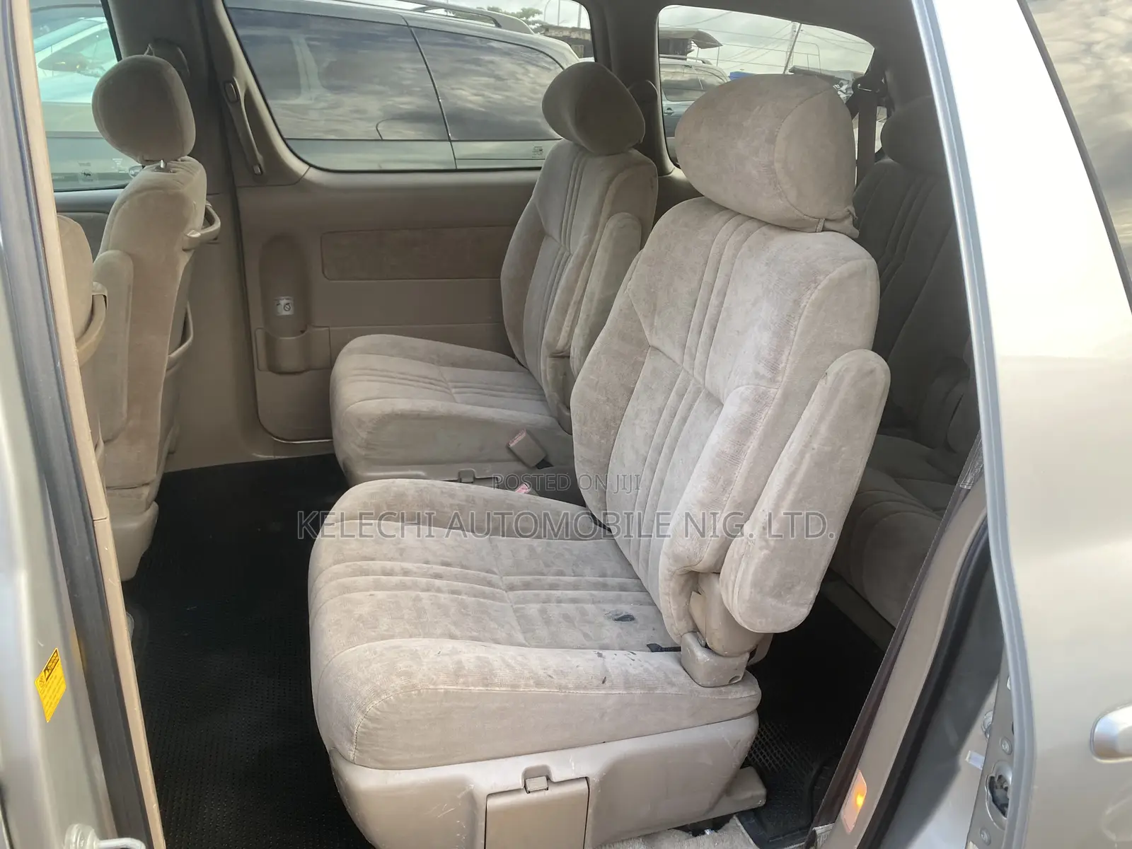 Toyota Sienna LE 2002 Gray