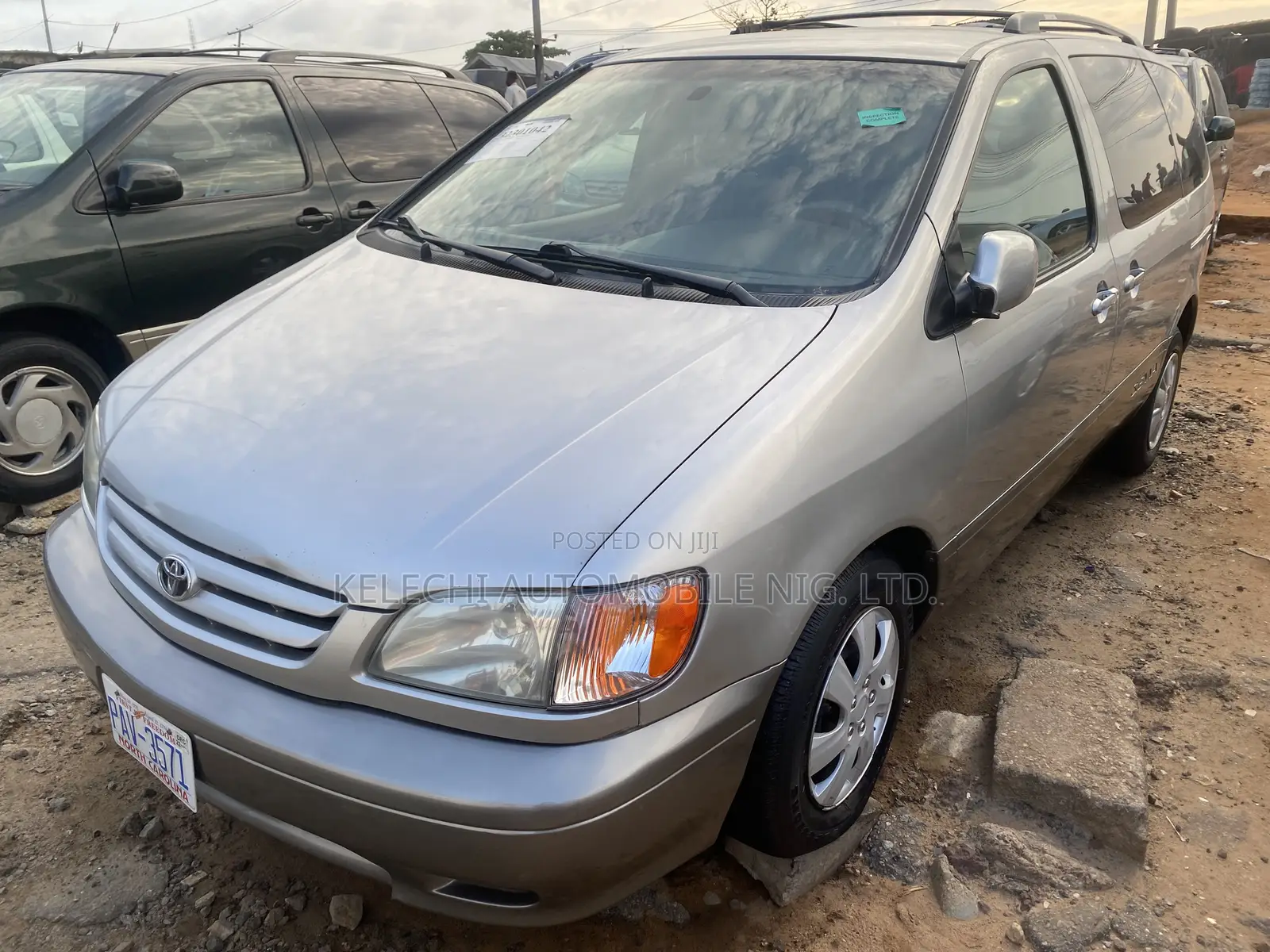 Toyota Sienna LE 2002 Gray
