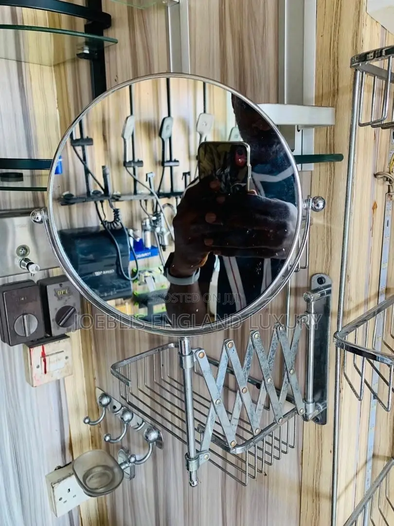 Magnified Mirror With 2 Face