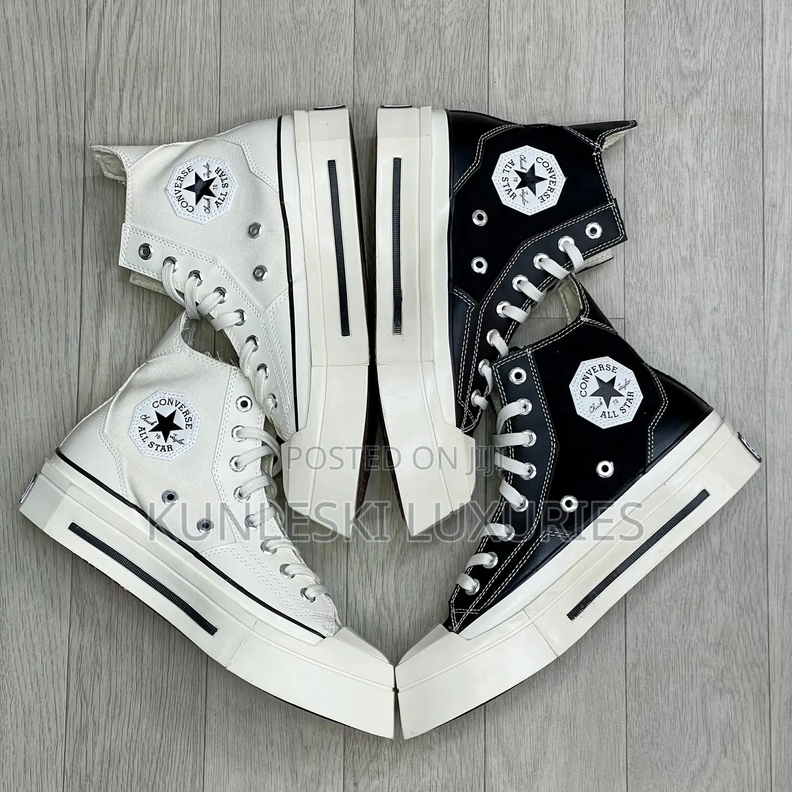 Converse Chuck 70 De Luxe Spuared Foundation Sneakers