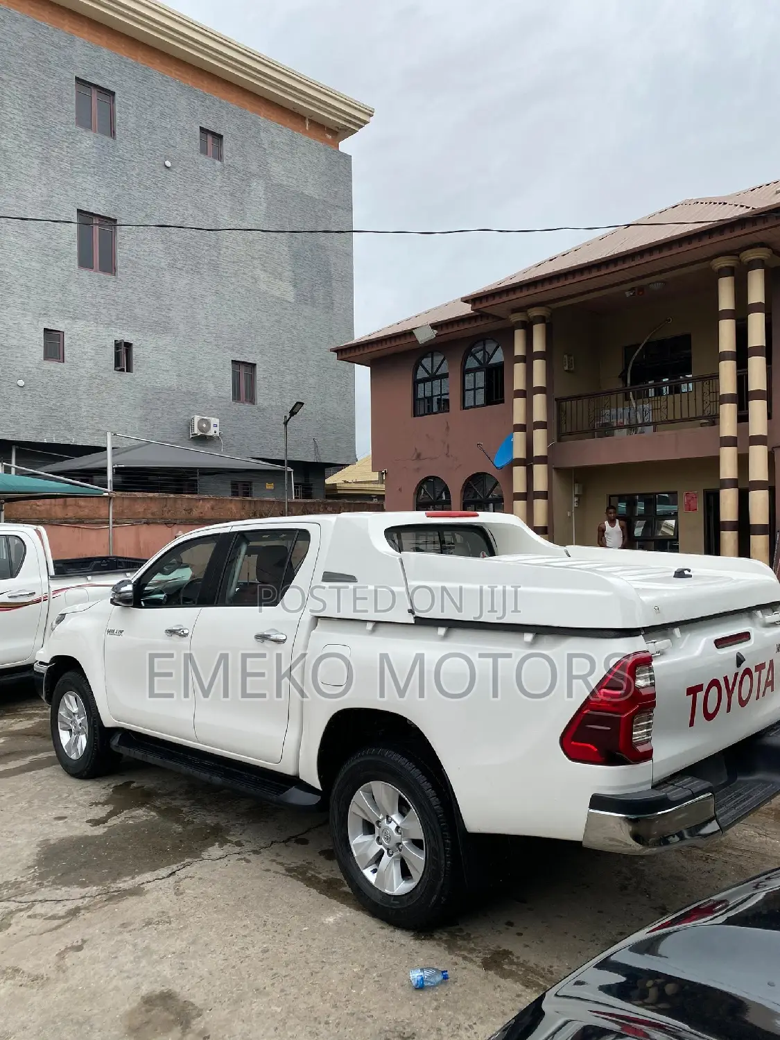 Toyota Hilux 2020 White