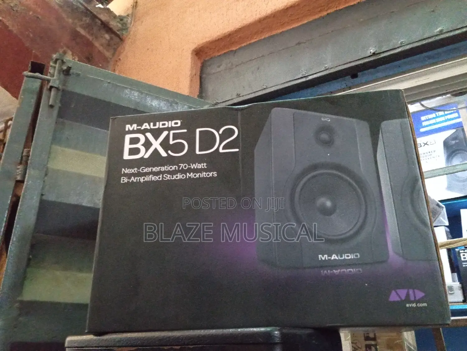 M _Audiobx5d2