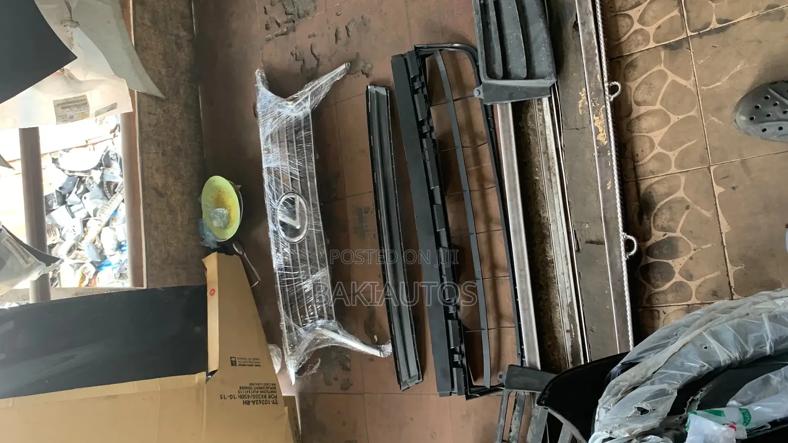 Complete Bumper Rx350 2013 Available as Seen