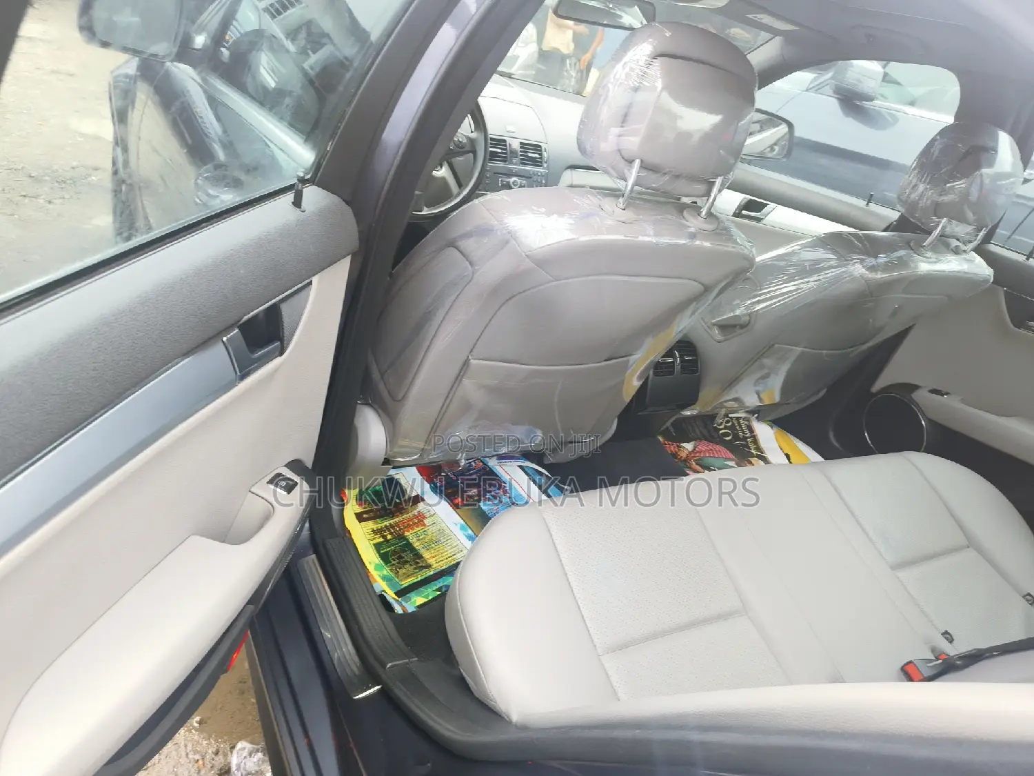 Mercedes-Benz C300 2010 Gray