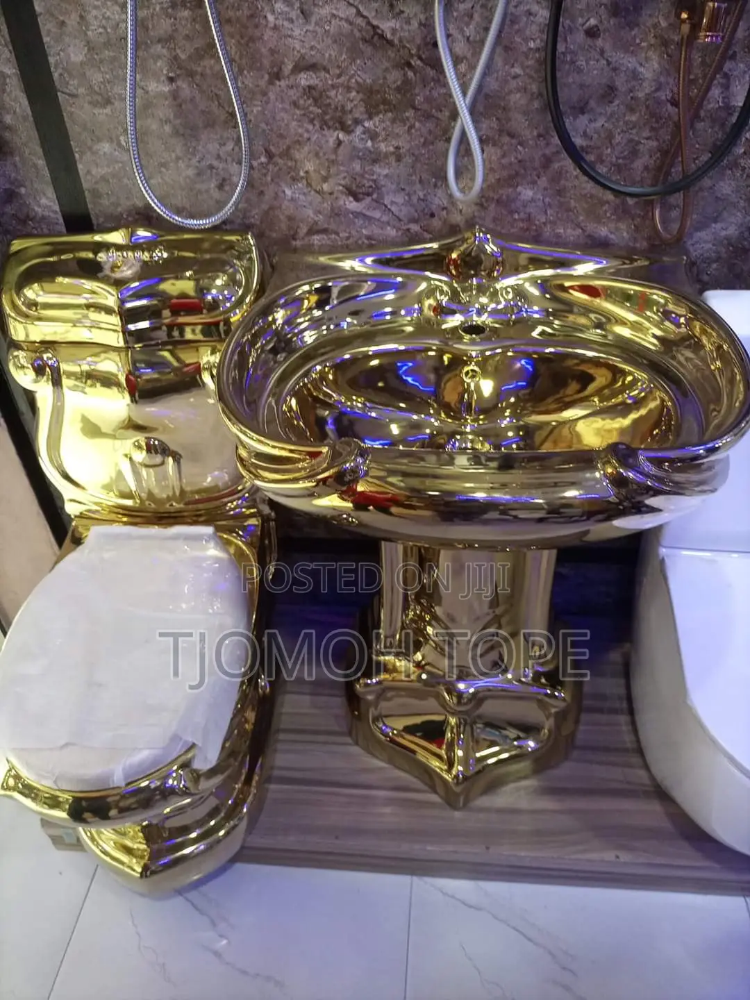 Plumbing Materials W/C Watch Hand Basin and All Fittings Of