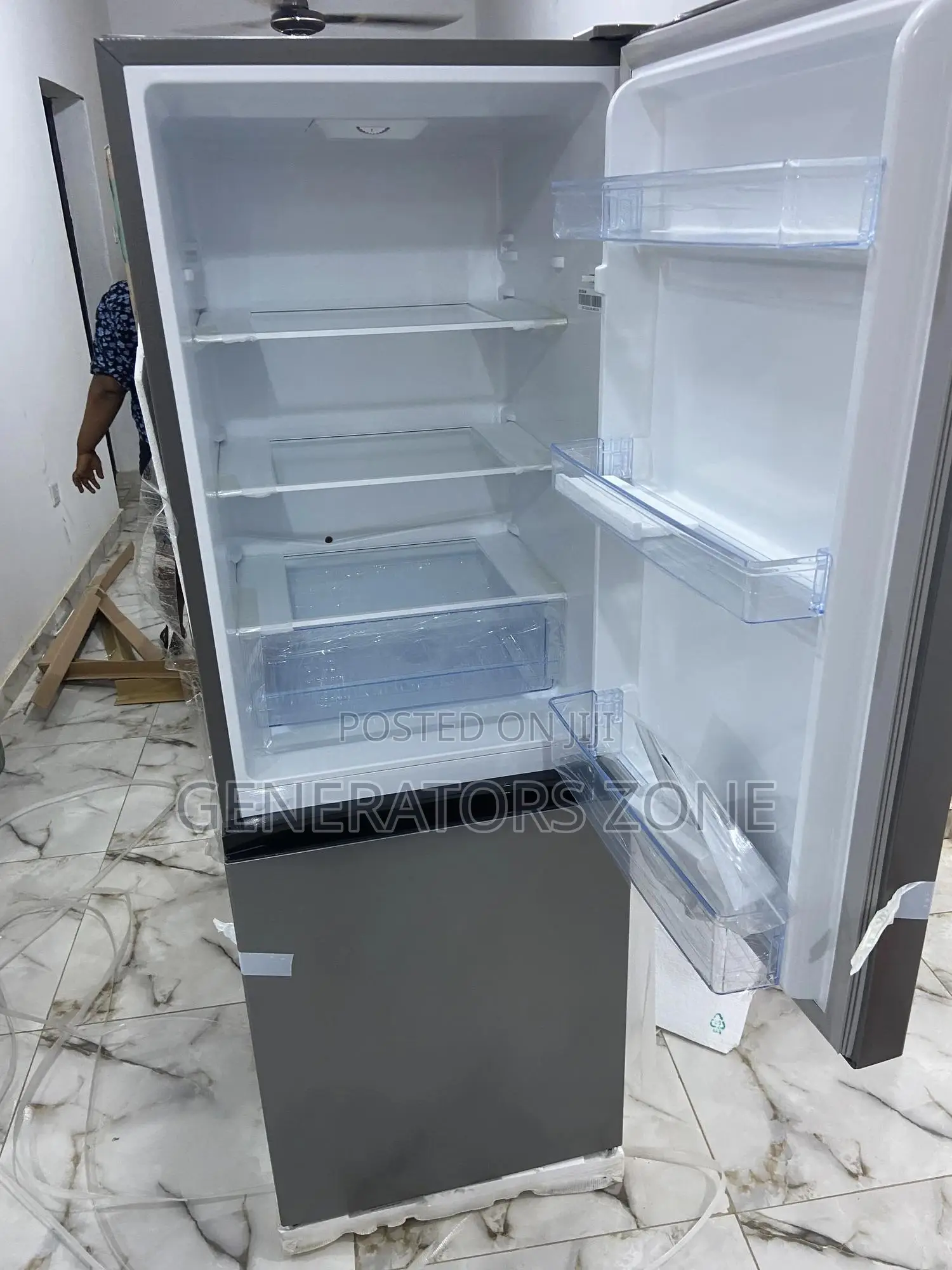 Brand New Hisense Bottom Freezer Refrigerator-225l