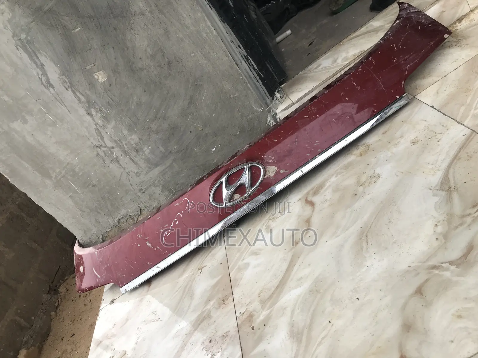 Boot Garnish Replacement for Hyundai Grand Santafe 2015-2018