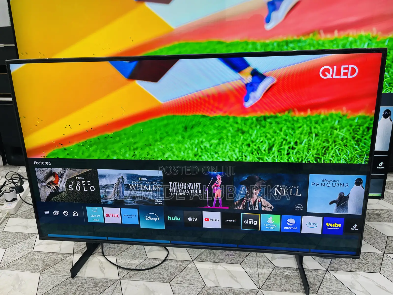 SAMSUNG 43” Class QLED Q60A Quantum HDR Smart Alexa Tv
