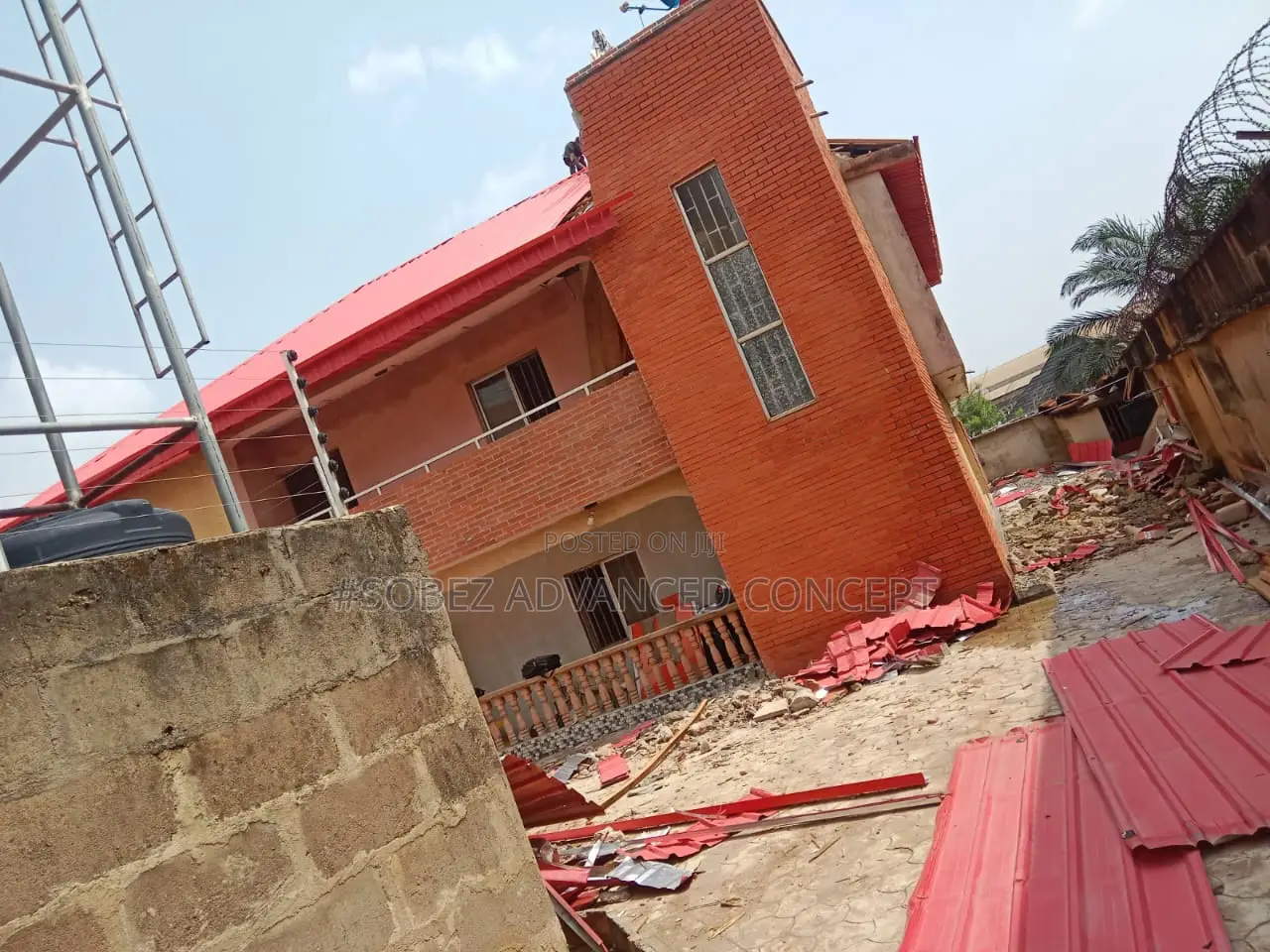 Bright Red Coloured Long Span Aluminum Roof