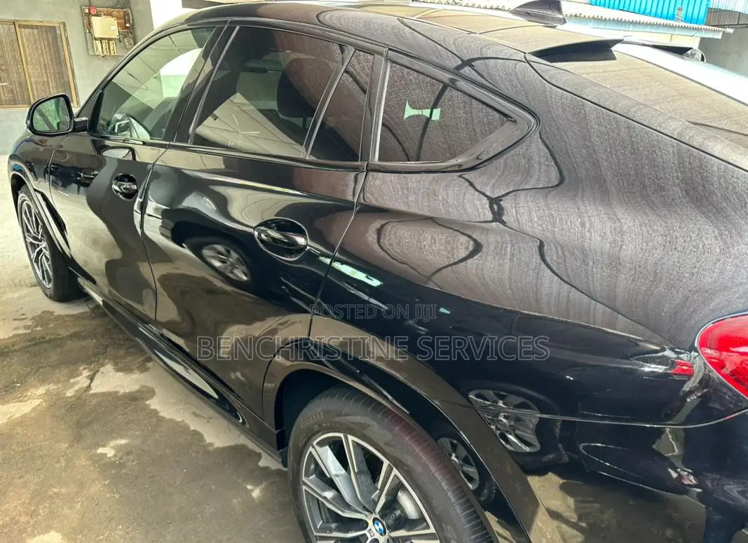 BMW X6 xDrive50i AWD 2020 Black