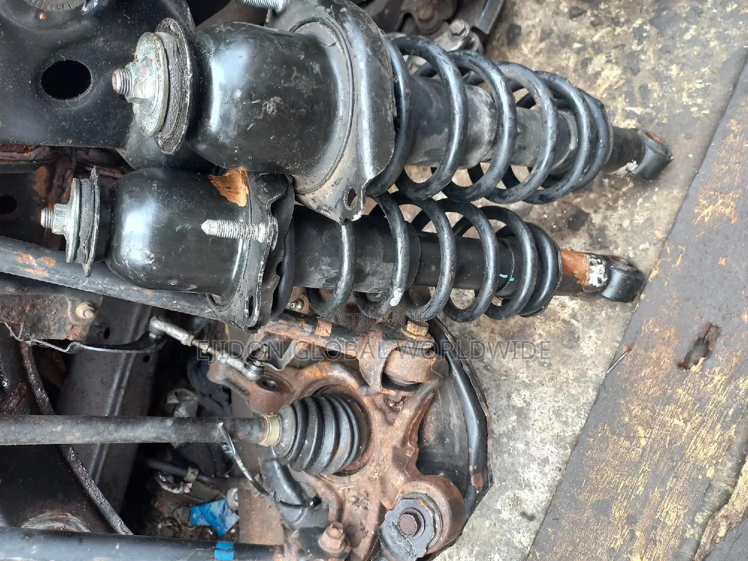 Front Shock Toyota Corolla 2004 2005 2006