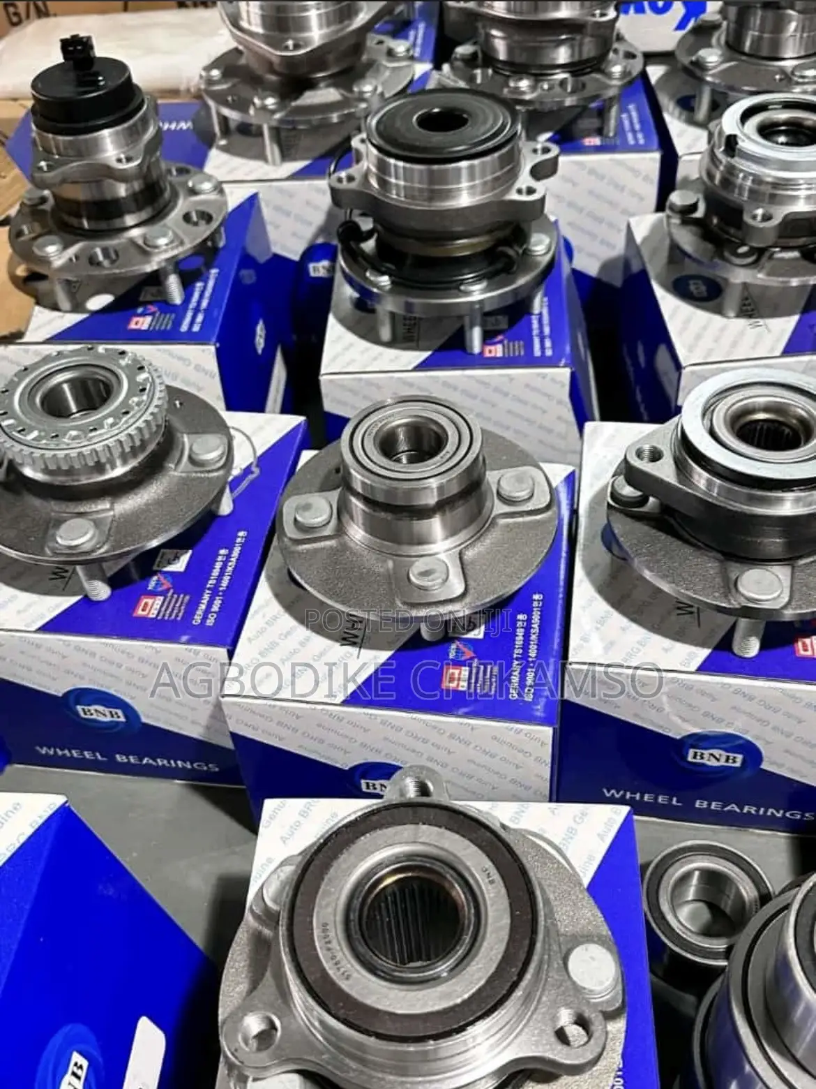 Original Wheel Hubs for All Kinds of Cars Available