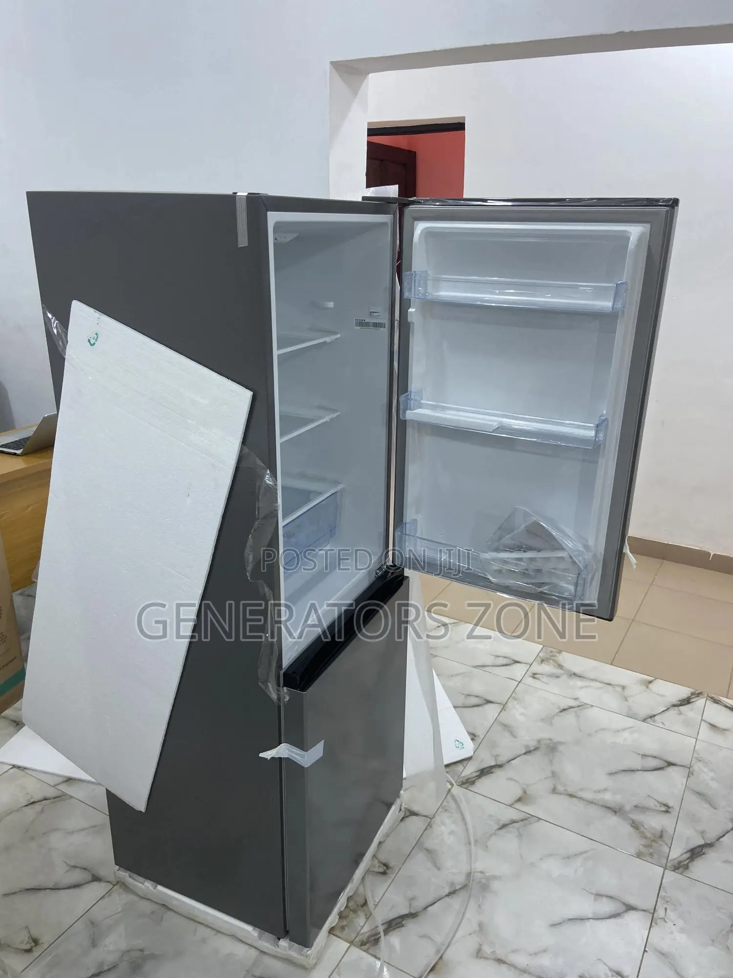 Popular Hisense Re29dca Bottom Freezer Refrigerator